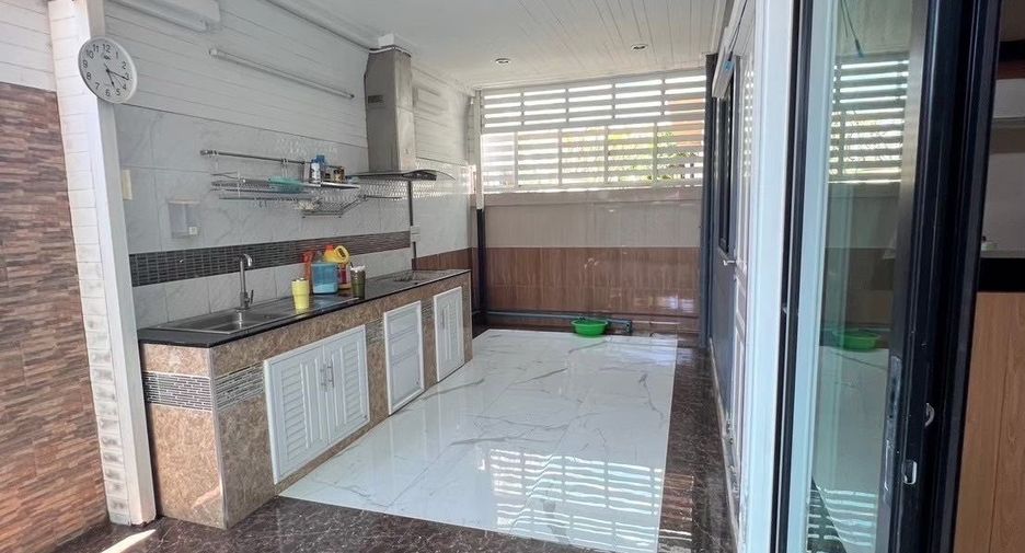 For sale 3 bedrooms house in Cha Am, Phetchaburi