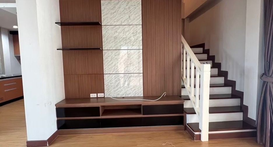For sale 3 bedrooms house in Cha Am, Phetchaburi