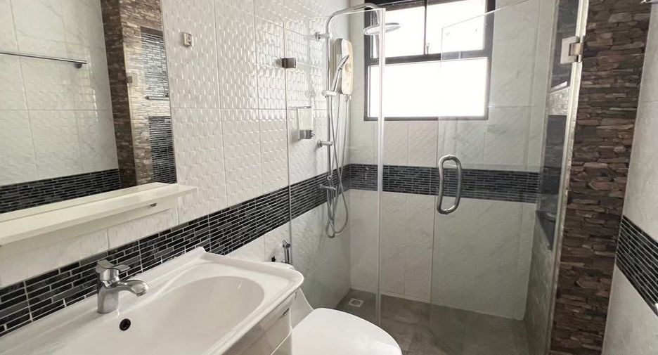 For sale 3 bedrooms house in Cha Am, Phetchaburi
