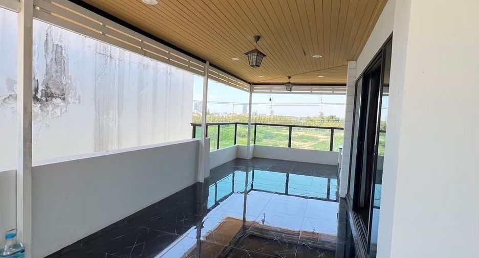 For sale 3 bedrooms house in Cha Am, Phetchaburi