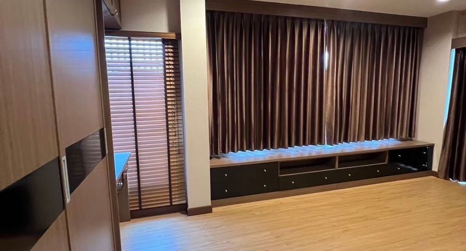 For sale 3 bedrooms house in Cha Am, Phetchaburi