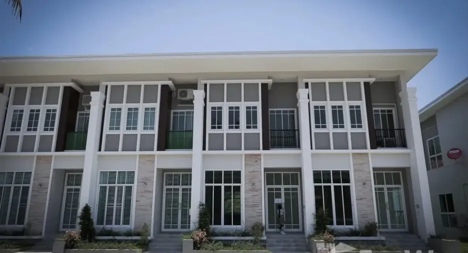 For rent 2 bedrooms townhouse in Hang Dong, Chiang Mai