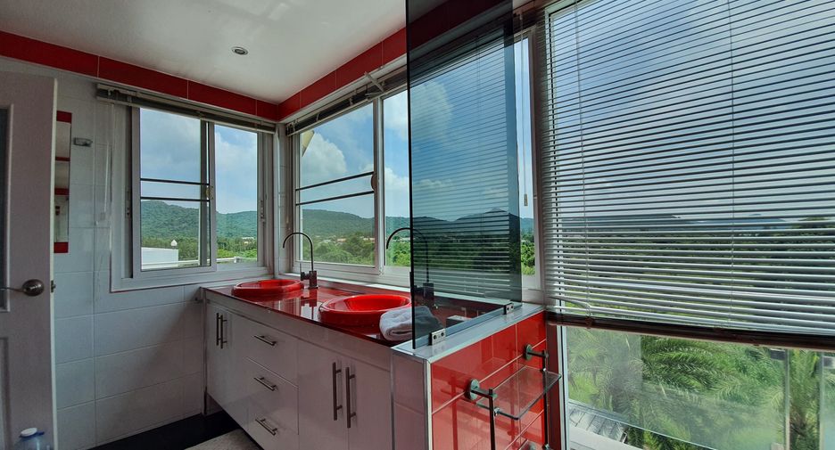 For sale and for rent 4 bedrooms villa in Hua Hin, Prachuap Khiri Khan