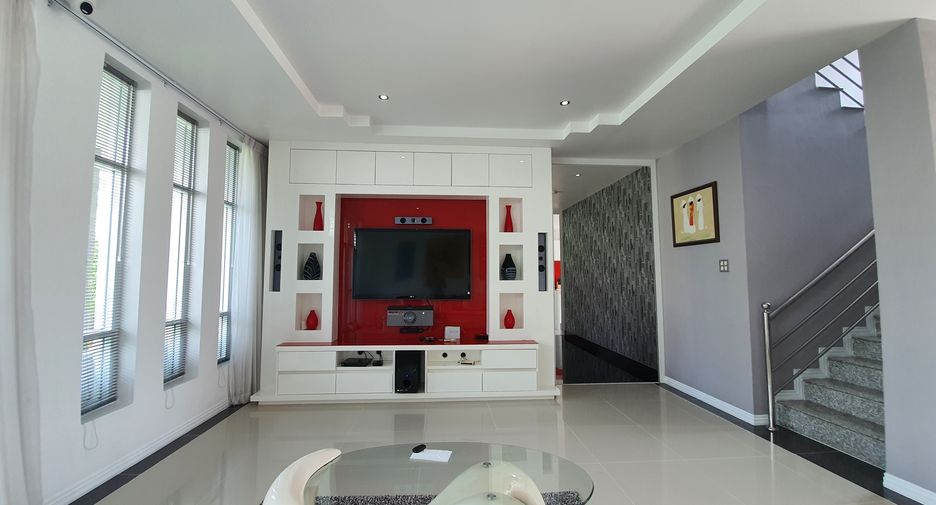 For sale and for rent 4 bedrooms villa in Hua Hin, Prachuap Khiri Khan