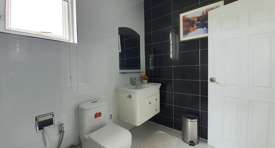 For sale and for rent 4 bedrooms villa in Hua Hin, Prachuap Khiri Khan