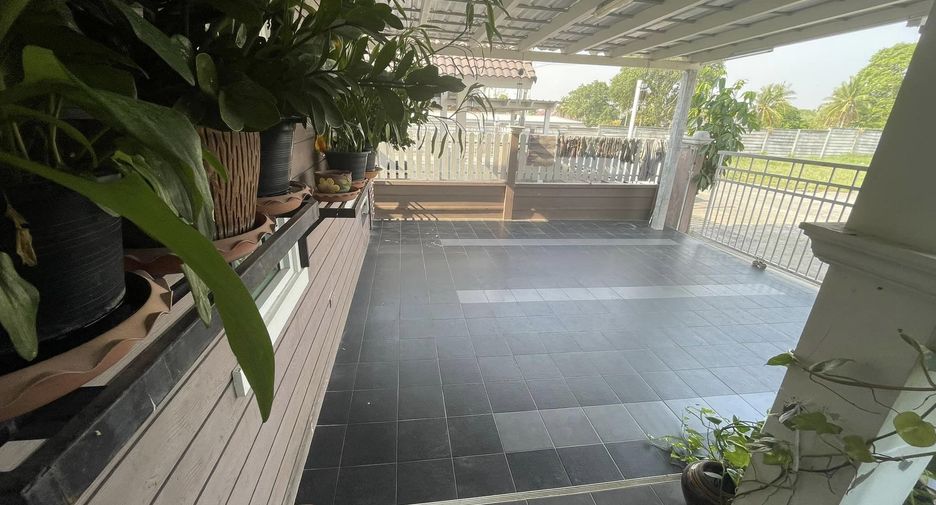 Haus zur Miete mit 3 Zimmer in Bang Lamung, Chonburi
