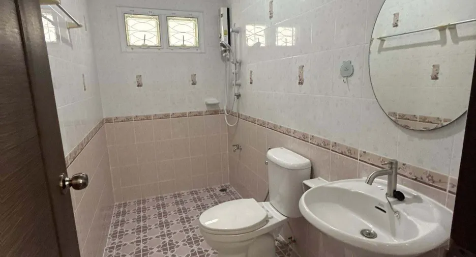 Haus zur Miete mit 3 Zimmer in San Kamphaeng, Chiang Mai
