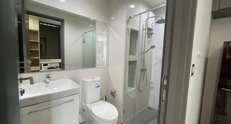 For sale and for rent 1 bed condo in Ratchathewi, Bangkok