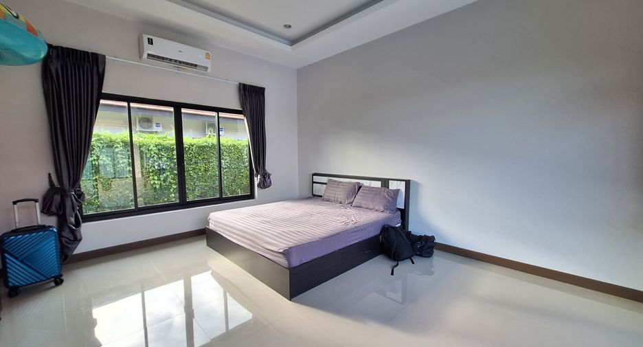 For rent 4 bedrooms villa in Hua Hin, Prachuap Khiri Khan