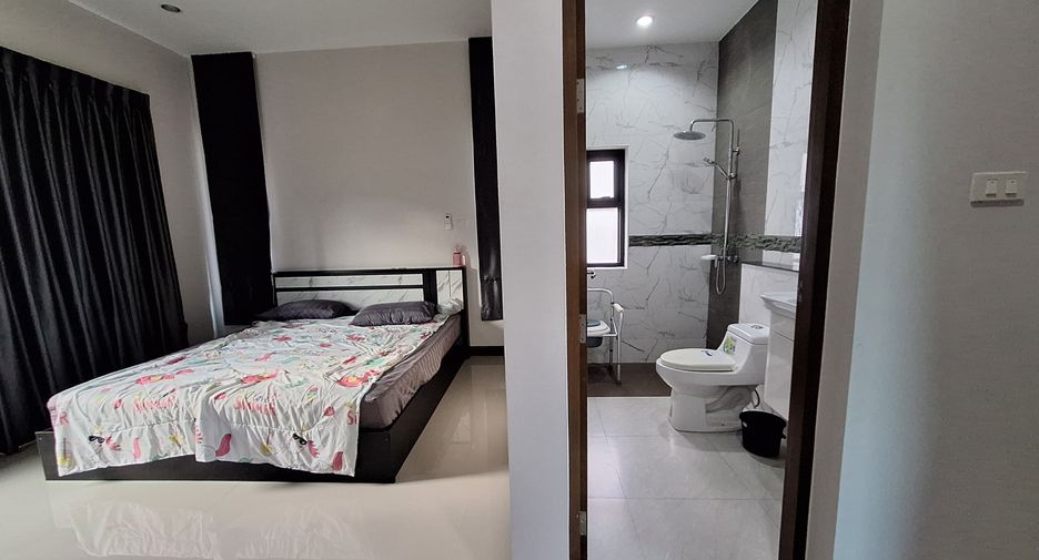 For rent 4 bedrooms villa in Hua Hin, Prachuap Khiri Khan