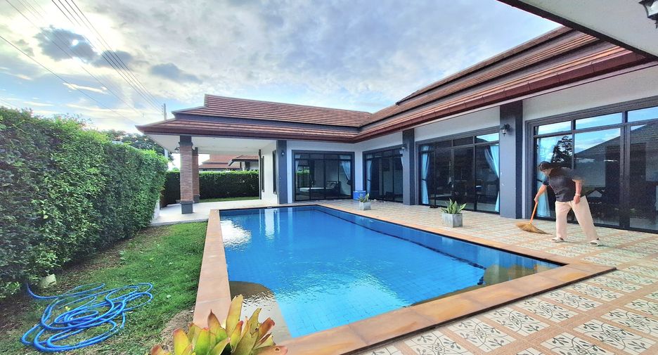 For rent 4 bedrooms villa in Hua Hin, Prachuap Khiri Khan