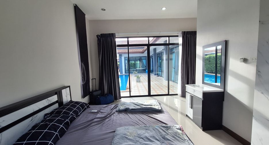 For rent 4 bedrooms villa in Hua Hin, Prachuap Khiri Khan