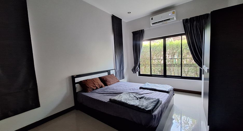 For rent 4 bedrooms villa in Hua Hin, Prachuap Khiri Khan
