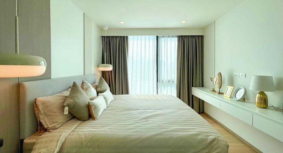 For sale 2 bedrooms condo in Watthana, Bangkok