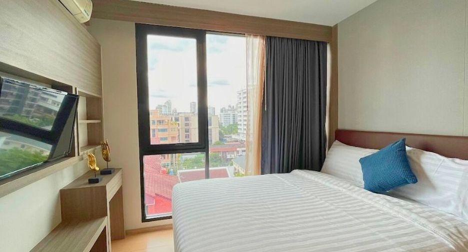 For sale 2 bedrooms condo in Watthana, Bangkok