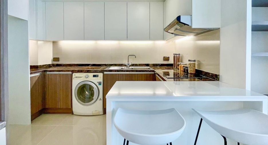 For sale 2 bedrooms condo in Watthana, Bangkok