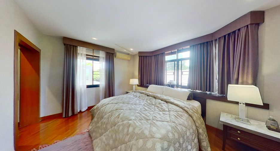 For sale 4 bedrooms villa in Mueang Chiang Mai, Chiang Mai