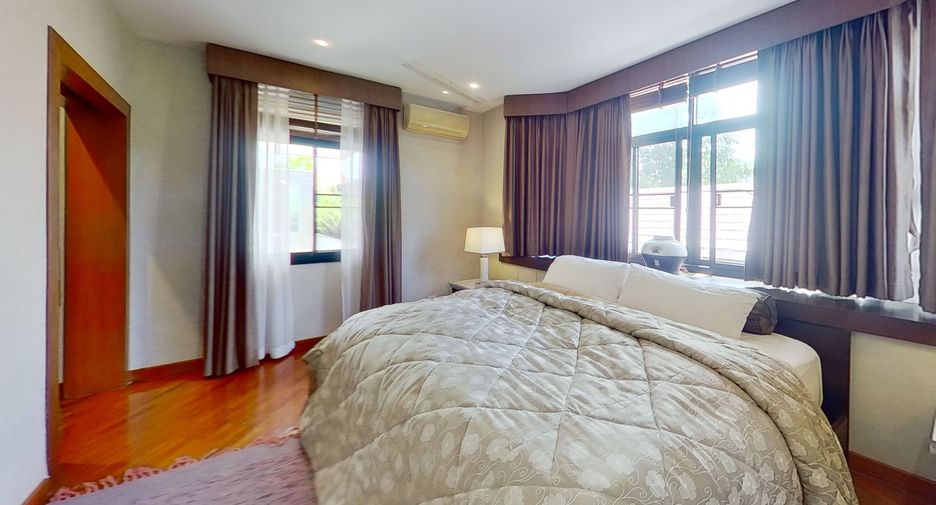 For sale 4 bedrooms villa in Mueang Chiang Mai, Chiang Mai