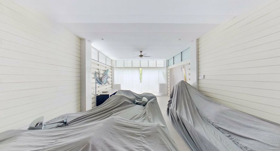 For sale 4 bedrooms villa in Mueang Chiang Mai, Chiang Mai