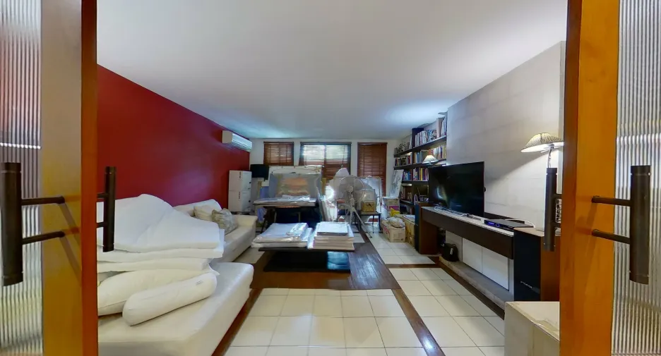 For sale 4 bedrooms villa in Mueang Chiang Mai, Chiang Mai