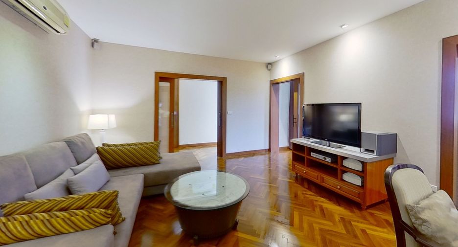 For sale 4 bedrooms villa in Mueang Chiang Mai, Chiang Mai