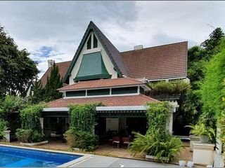 Продажа 4 спальни вилла в Mueang Chiang Mai, Чианг Маи