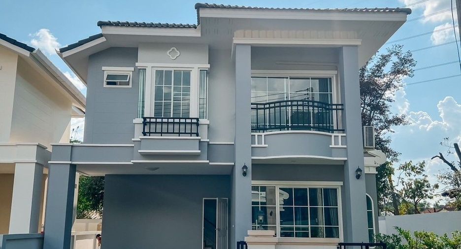 For rent 3 bedrooms house in San Kamphaeng, Chiang Mai