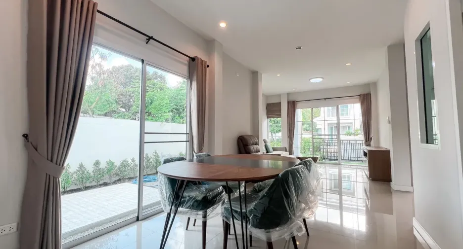 Haus zur Miete mit 3 Zimmer in San Kamphaeng, Chiang Mai