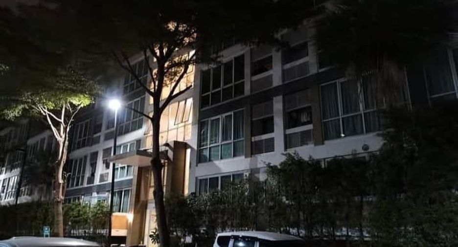 For sale 1 bed condo in Huai Khwang, Bangkok