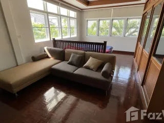 For rent 4 bedrooms house in Mueang Chiang Mai, Chiang Mai