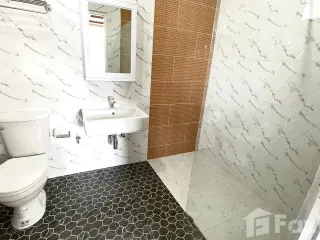 For rent 4 bedrooms house in Mueang Chiang Mai, Chiang Mai