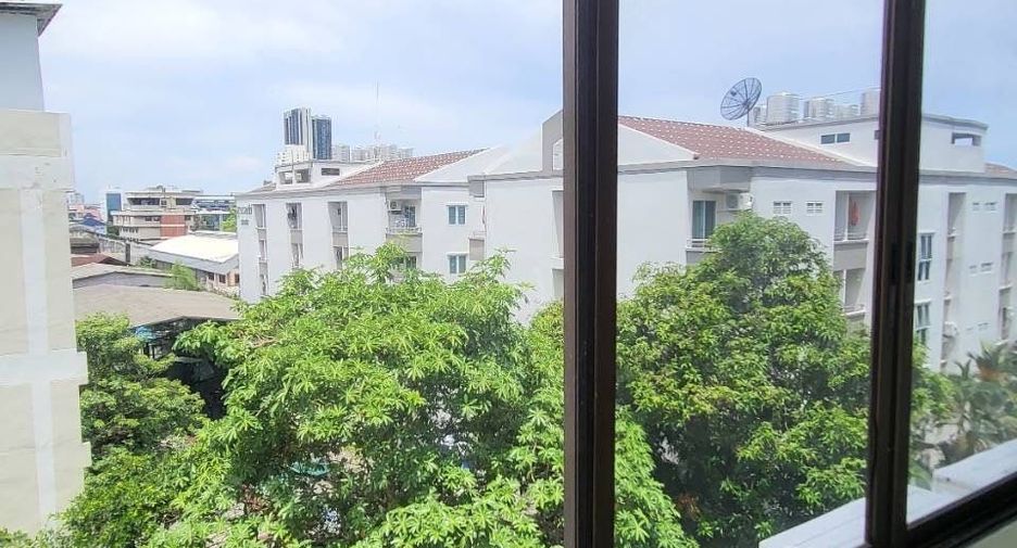 For sale and for rent 10 bedrooms retail Space in Bang Na, Bangkok