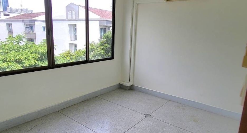 For sale and for rent 10 bedrooms retail Space in Bang Na, Bangkok