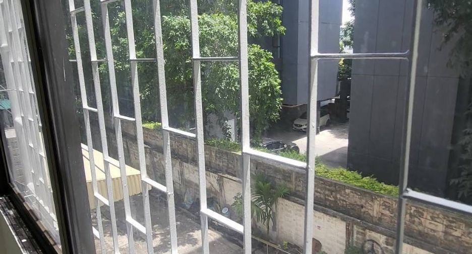 For sale and for rent 10 bedrooms retail Space in Bang Na, Bangkok