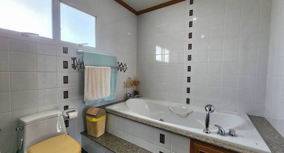 Продажа 3 спальни вилла в Банг Ламунг, Чонбури