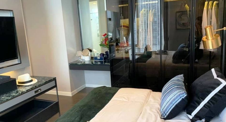For sale 2 bedrooms condo in Sathon, Bangkok