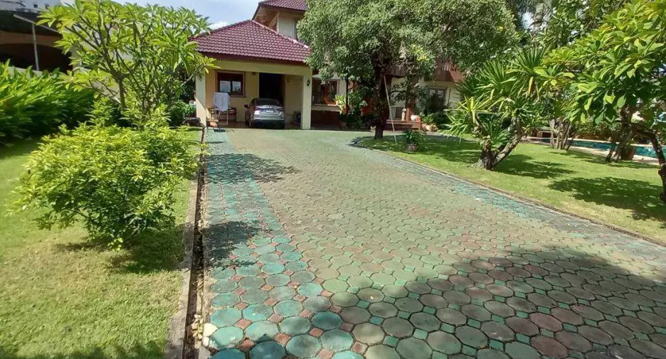 出租 5 卧室 别墅 在 Mueang Chiang Mai, Chiang Mai