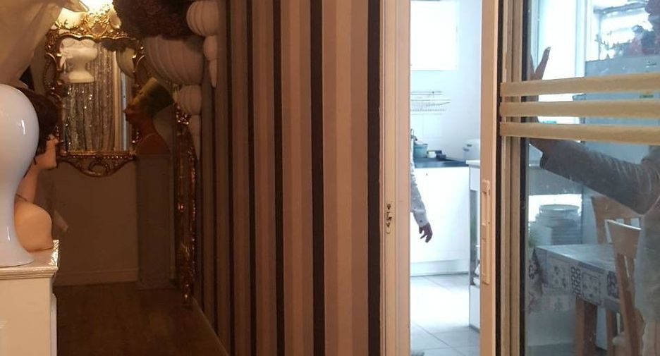 For sale 5 bedrooms house in Watthana, Bangkok