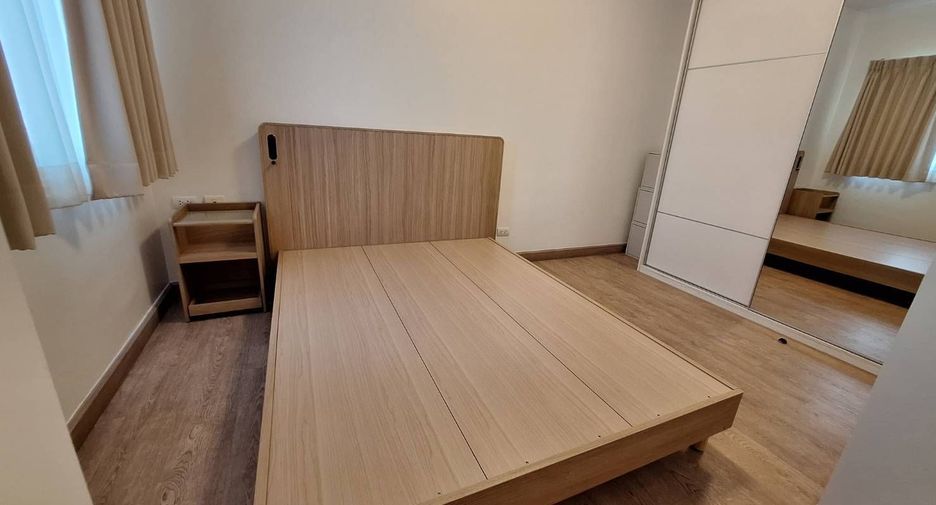 For sale 1 bed condo in Khlong San, Bangkok