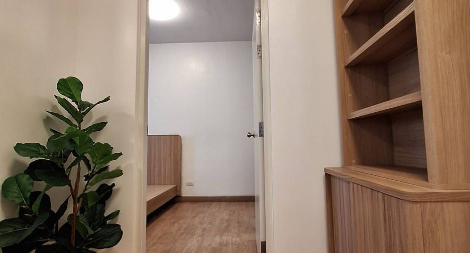 For sale 1 bed condo in Khlong San, Bangkok