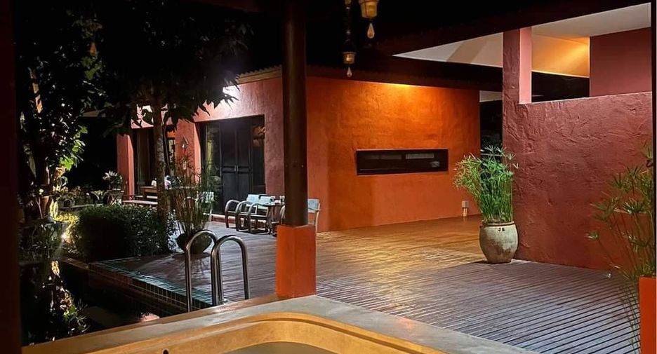 Villa en venta de 5 habitaciones en San Kamphaeng, Chiang Mai