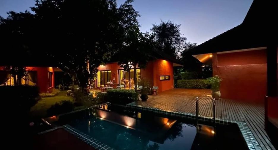 For sale 5 bedrooms villa in San Kamphaeng, Chiang Mai