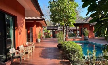 Villa zum Kauf mit 5 Zimmer in San Kamphaeng, Chiang Mai