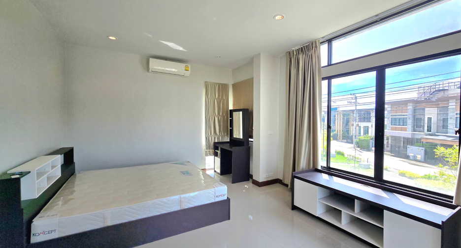 For rent 4 bedrooms villa in Cha Am, Phetchaburi