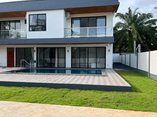 Продажа 4 спальни дом в Муанг Краби, Краби