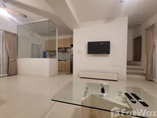 出售 和 出租 3 卧室 联排别墅 在 Prawet, 曼谷
