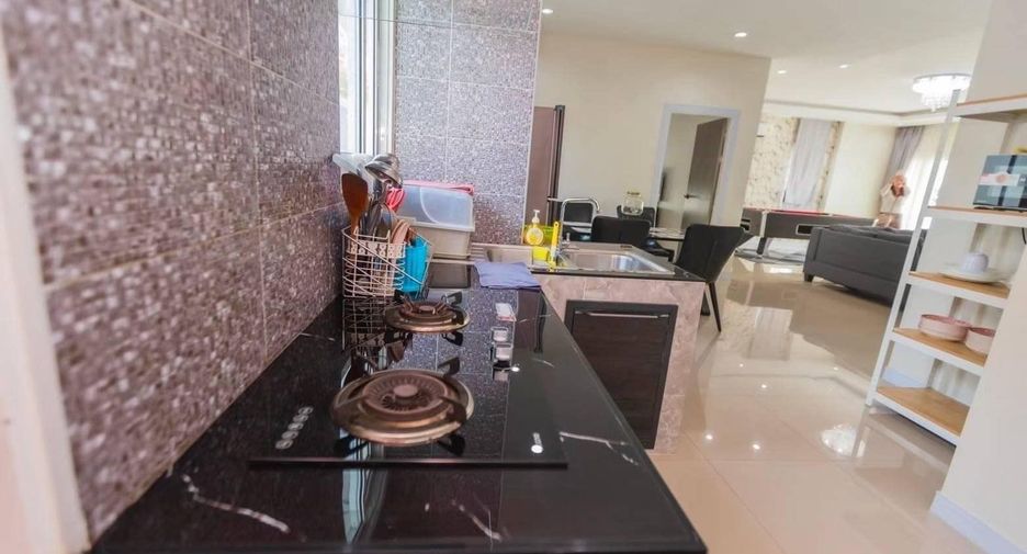 Продажа 3 спальни вилла в Huay Yai, Паттайя