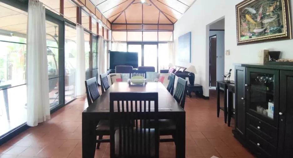 For sale 4 bedrooms house in Hua Hin, Prachuap Khiri Khan