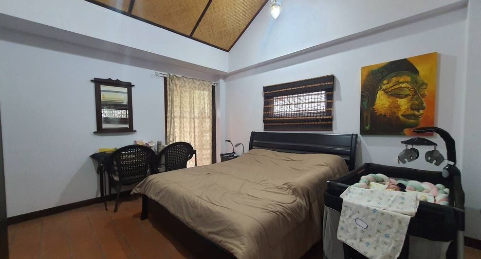 For sale 4 bedrooms house in Hua Hin, Prachuap Khiri Khan