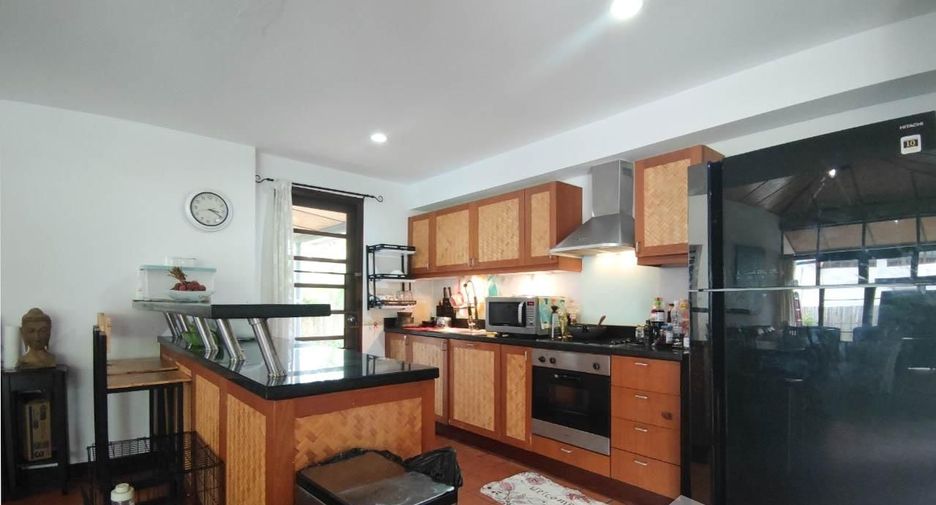For sale 4 bedrooms house in Hua Hin, Prachuap Khiri Khan